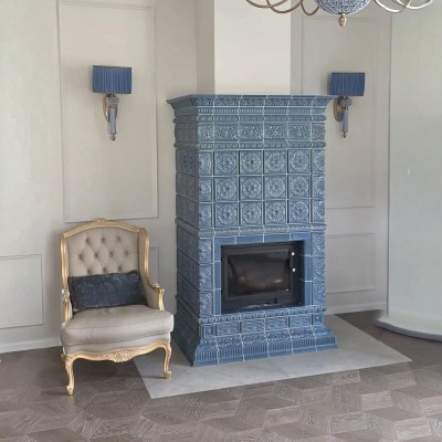 Каминная топка Foyer MILOS 700 в облицовке изразцами Дорф. от производителя Ceramica